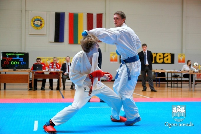 Čempionāta galvenā balva “Ogres kauss 2011” paliek Ogrē