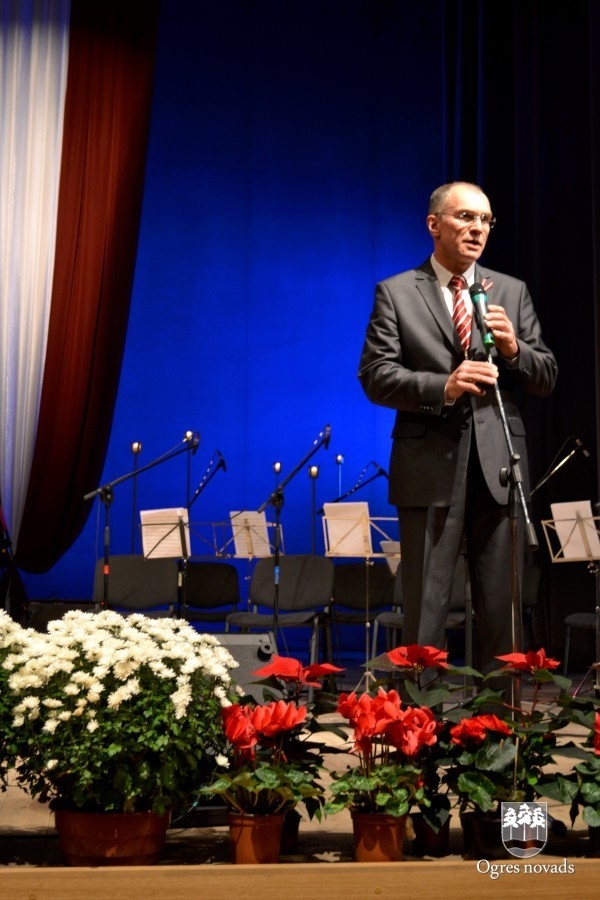 Ogrē atzīmē Latvijas Republikas proklamēšanas dienu