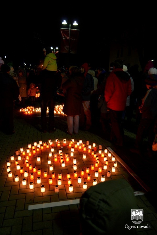 Ogrē atzīmē Latvijas Republikas proklamēšanas dienu