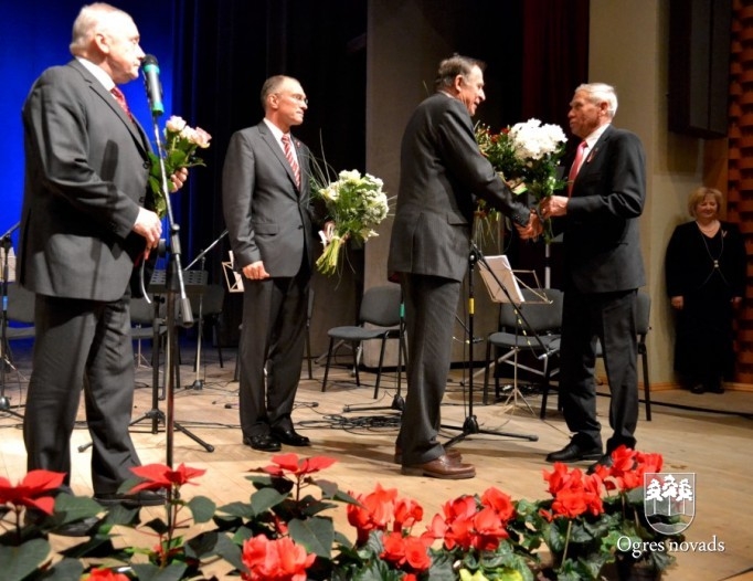 Ogrē atzīmē Latvijas Republikas proklamēšanas dienu