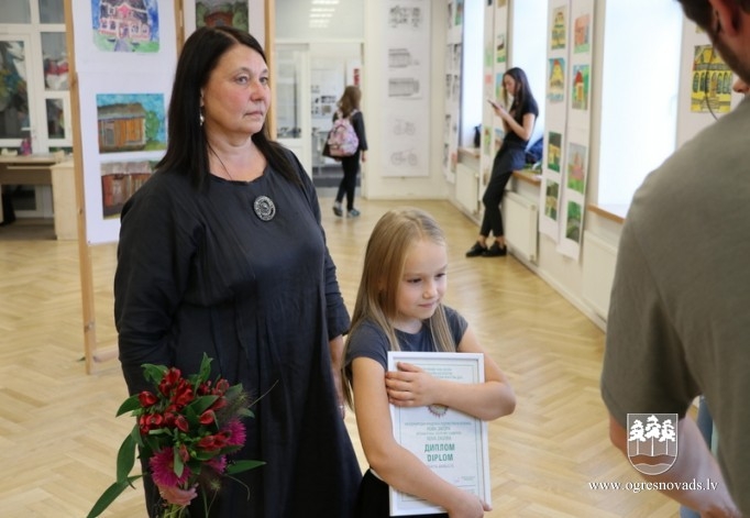 Mākslas skolas audzēkne iegūst atzinību konkursā Bulgārijā