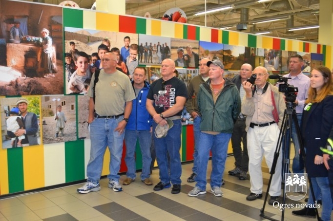 Egila Helmaņa fotogrāfiju izstādes “Atvadas no Afganistānas” atklāšana