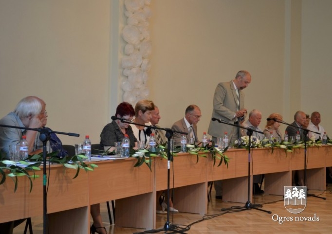 Pirmā jaunievēlētās domes sēde