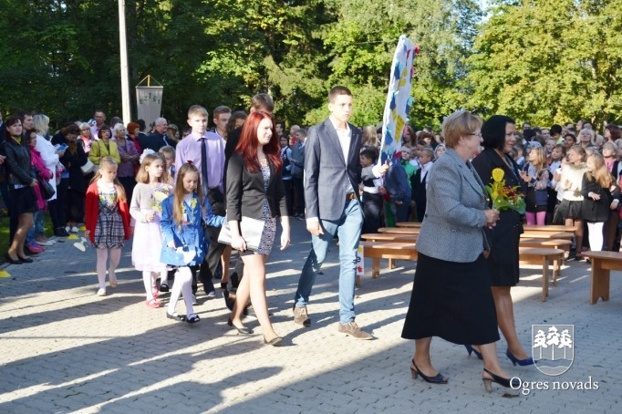 Ogres novadā jaunais mācību gads sācies visās skolās