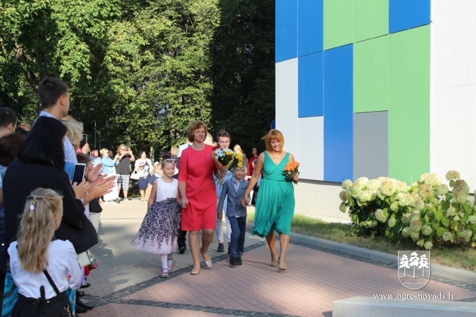 Ogres pilsētas skolās sācies jaunais mācību gads