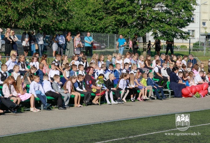 Ogres pilsētas skolās sācies jaunais mācību gads