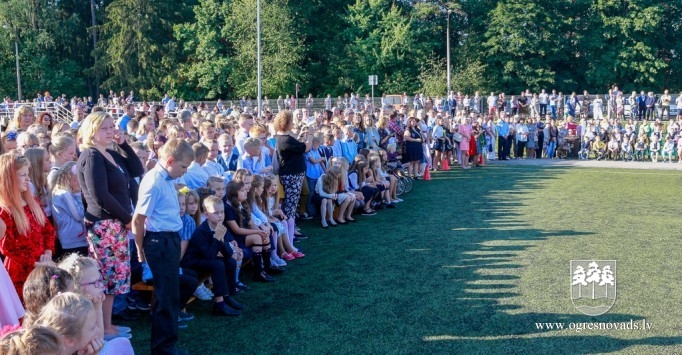 Ogres pilsētas skolās sācies jaunais mācību gads