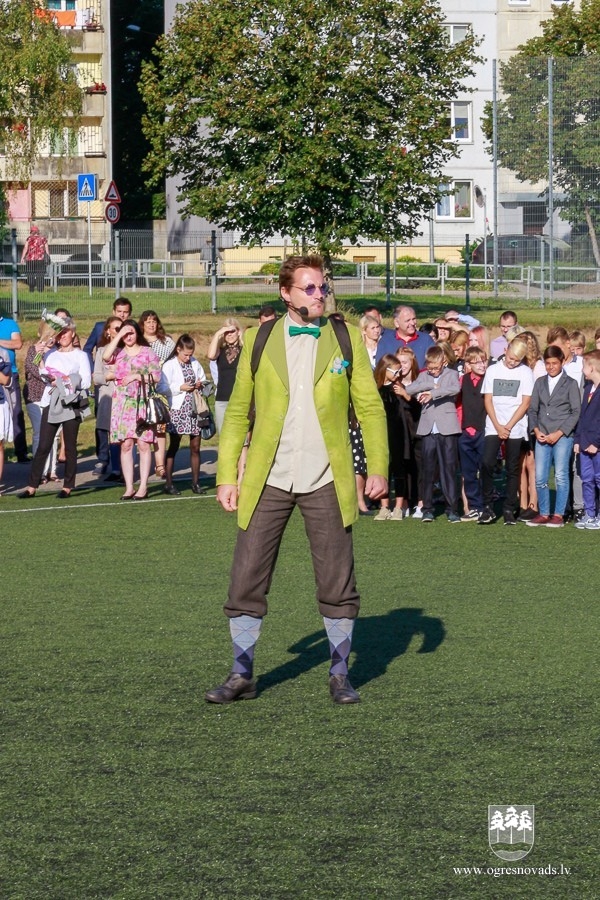 Ogres pilsētas skolās sācies jaunais mācību gads
