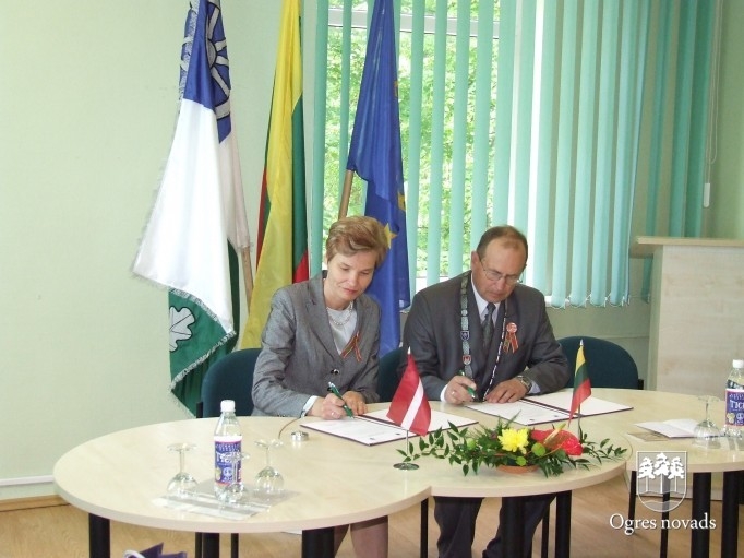 Ogres novadam tagad partneri arī Lietuvā