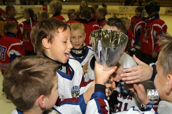 Par "Ogres kausu 2011" hokejā cīnās paši jaunākie