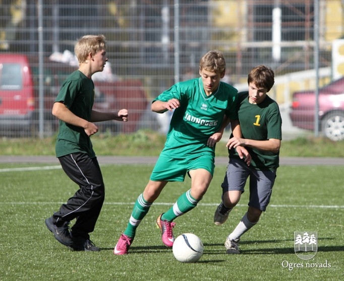 2011. gada 8. - 9. klašu futbola turnīrā uzvar Ogres Valsts ģimnāzija