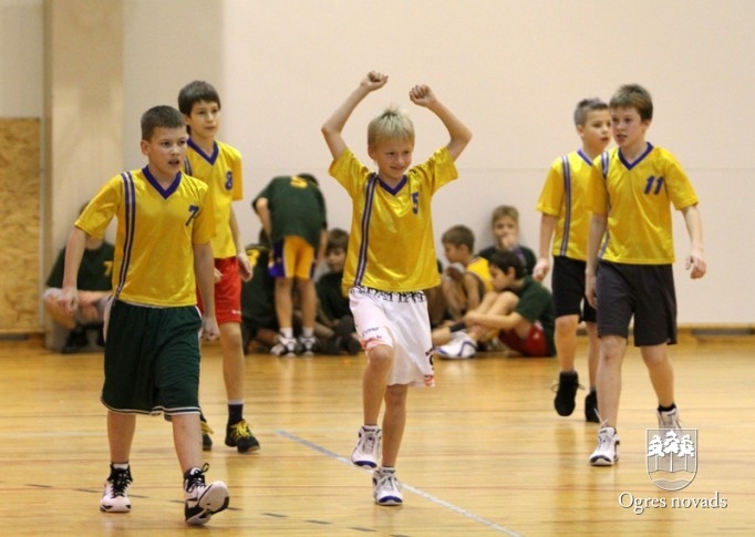 Skolēnu sporta spēļu sacensības