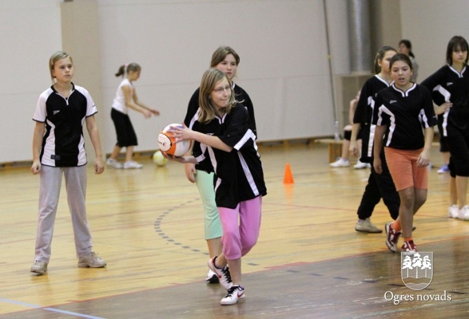 Skolēnu sporta spēļu sacensības