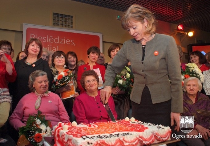 Viduslatvijā „Pieslēdzies, Latvija!” ietvaros  datorprasmes apguvuši 465 seniori