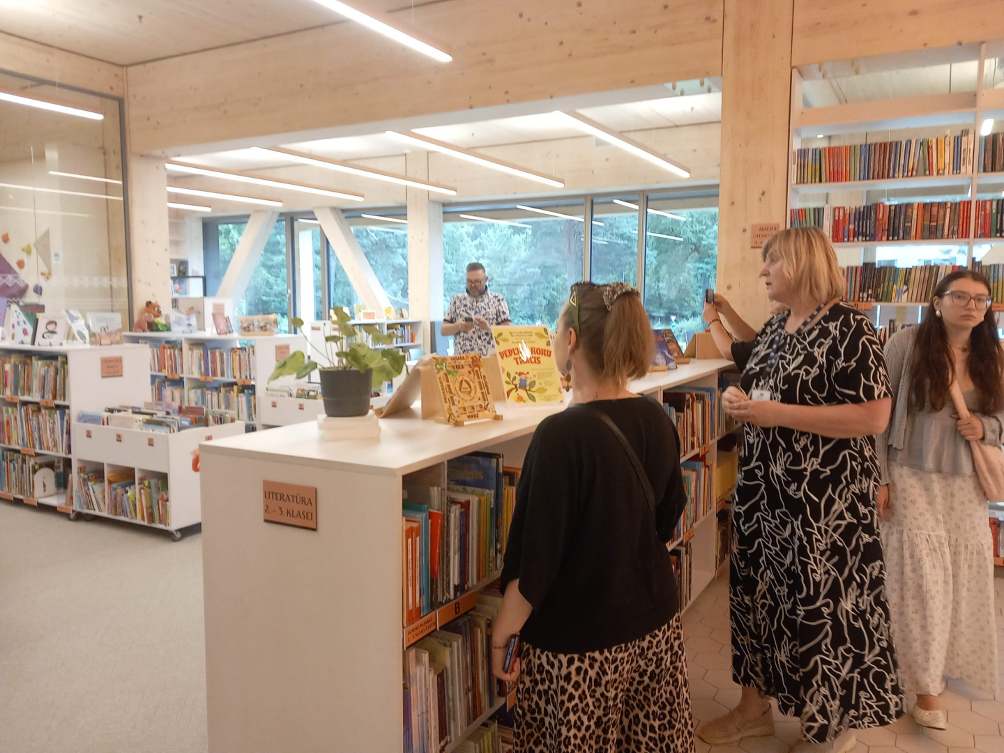 Ogres Centrālā bibliotēka Erasmus+ projektā uzņēma ciemos kolēģus no Ļubļinas publiskās bibliotēkas Polijā 
