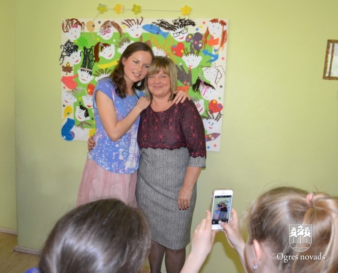 Ogres sākumskola radio Pieci.lv dzīvajā ēterā