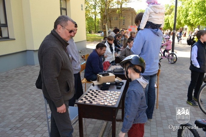 Ogrē noris pasākums “Skola pilsētā”