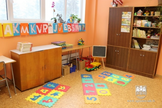Lieli darbi nelielajā Mazozolu skolā