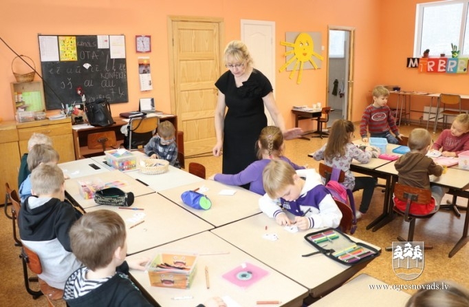 Lieli darbi nelielajā Mazozolu skolā