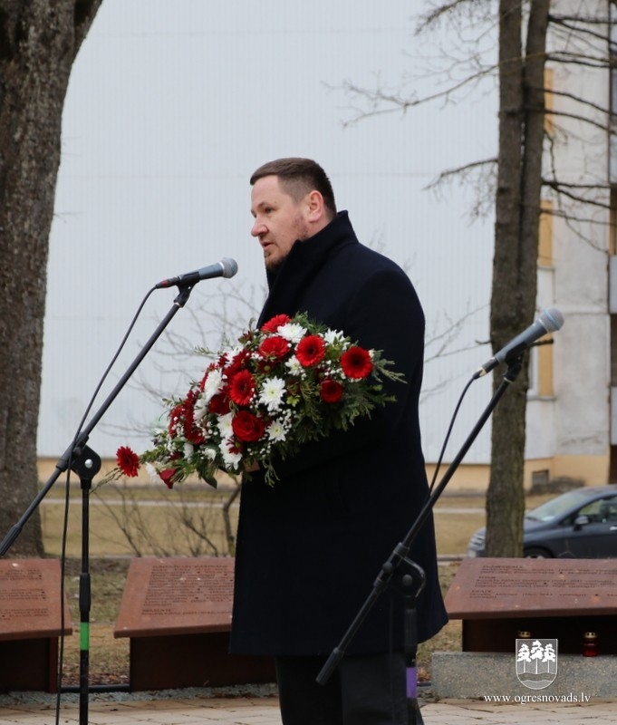 Ogrē piemin represiju upurus