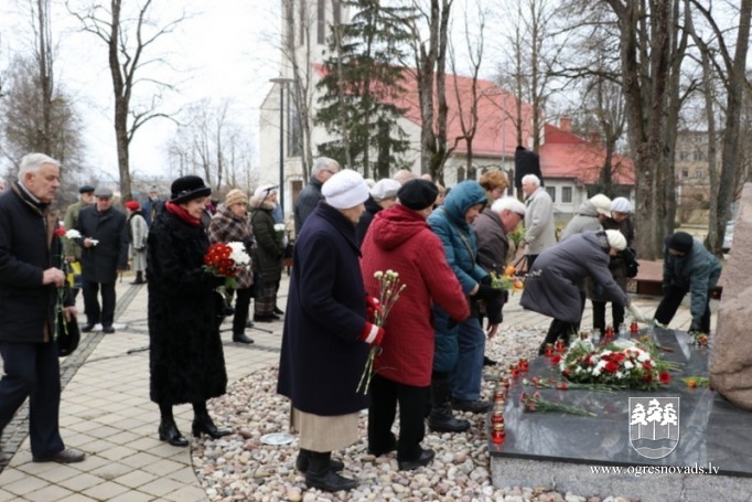 Ogrē piemin represiju upurus