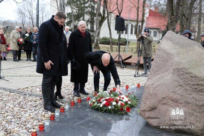 Ogrē piemin represiju upurus