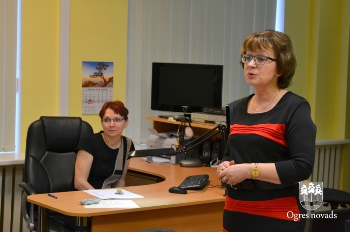 Kolēģi iepazīstas ar atbalsta personāla darba pieredzi Ogres 1.vidusskolā