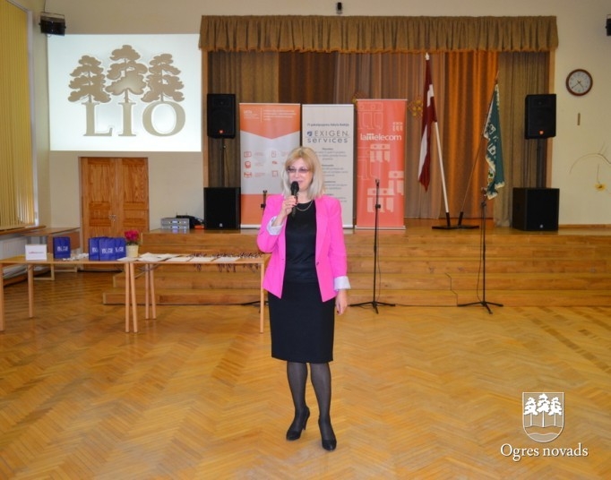 Izglītības un zinātnes ministre apbalvo informātikas valsts olimpiādes uzvarētājus