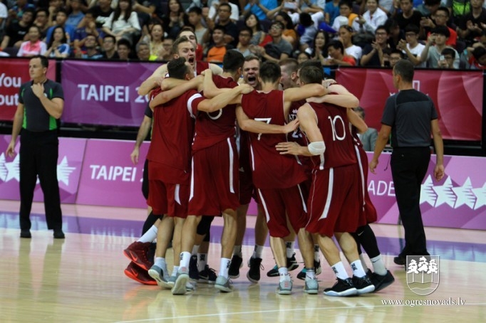 Basketbolists Sīpoliņš izcīna Universiādes bronzu