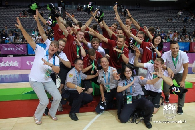 Basketbolists Sīpoliņš izcīna Universiādes bronzu
