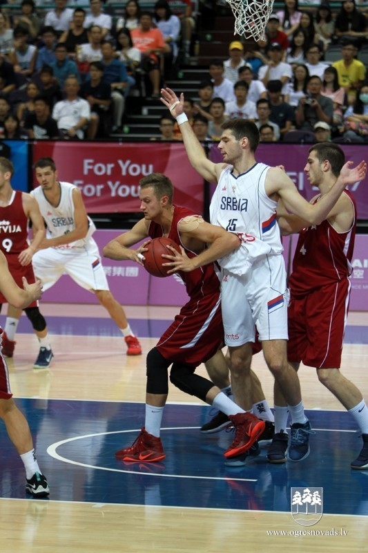 Basketbolists Sīpoliņš izcīna Universiādes bronzu