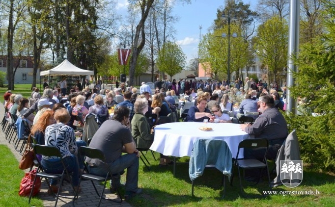 Ogrē svin Latvijas Neatkarības atjaunošanas dienu