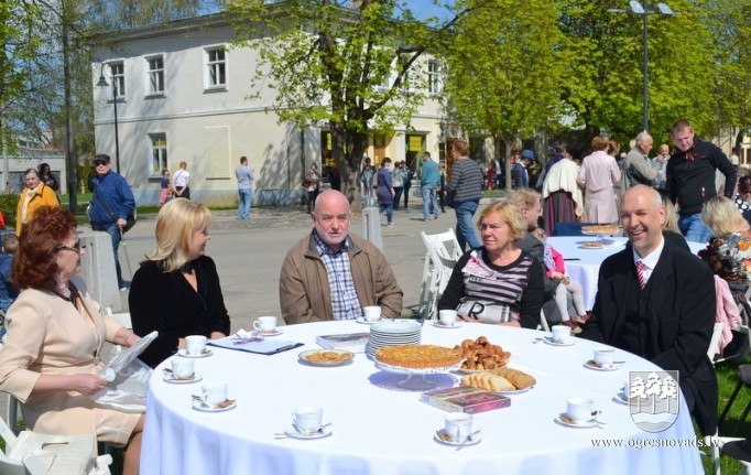 Ogrē svin Latvijas Neatkarības atjaunošanas dienu