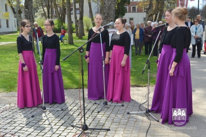 Ogrē svin Latvijas Neatkarības atjaunošanas dienu