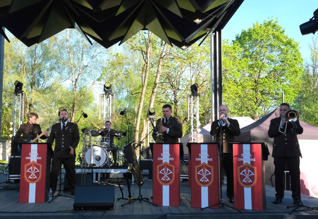 Nacionālo bruņoto spēku Štāba orķestra Estrādes ansambļa koncerts. 04.05.2024.
