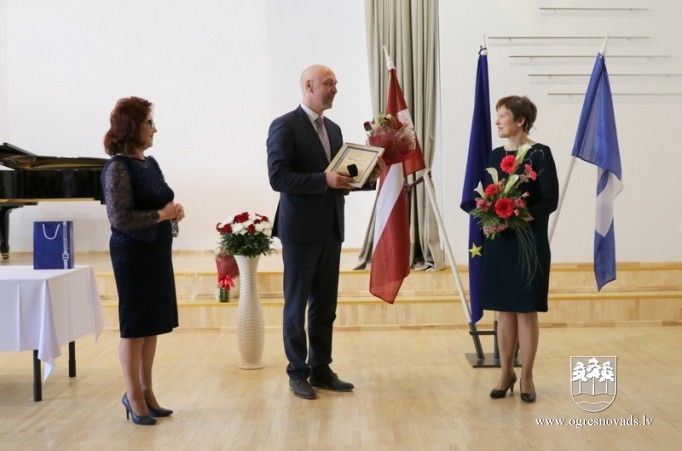 Latvijas Neatkarības atjaunošanas diena Ogrē