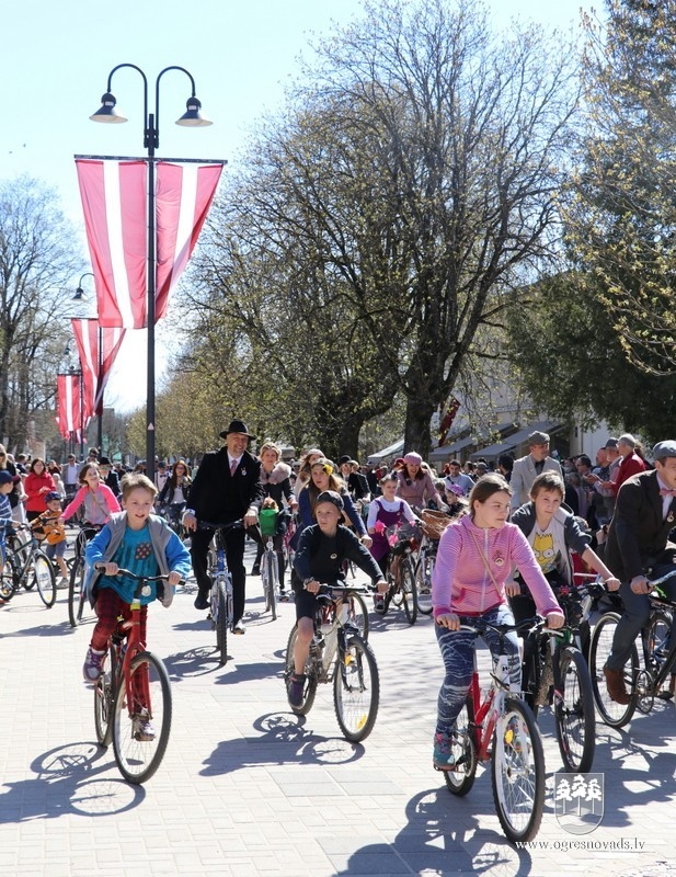 Latvijas Neatkarības atjaunošanas diena Ogrē