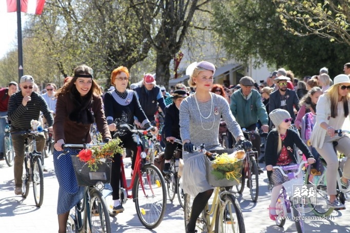 Latvijas Neatkarības atjaunošanas diena Ogrē