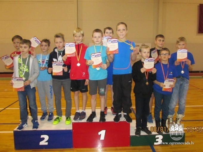 Mūsu jaunajiem vieglatlētiem 16 medaļas