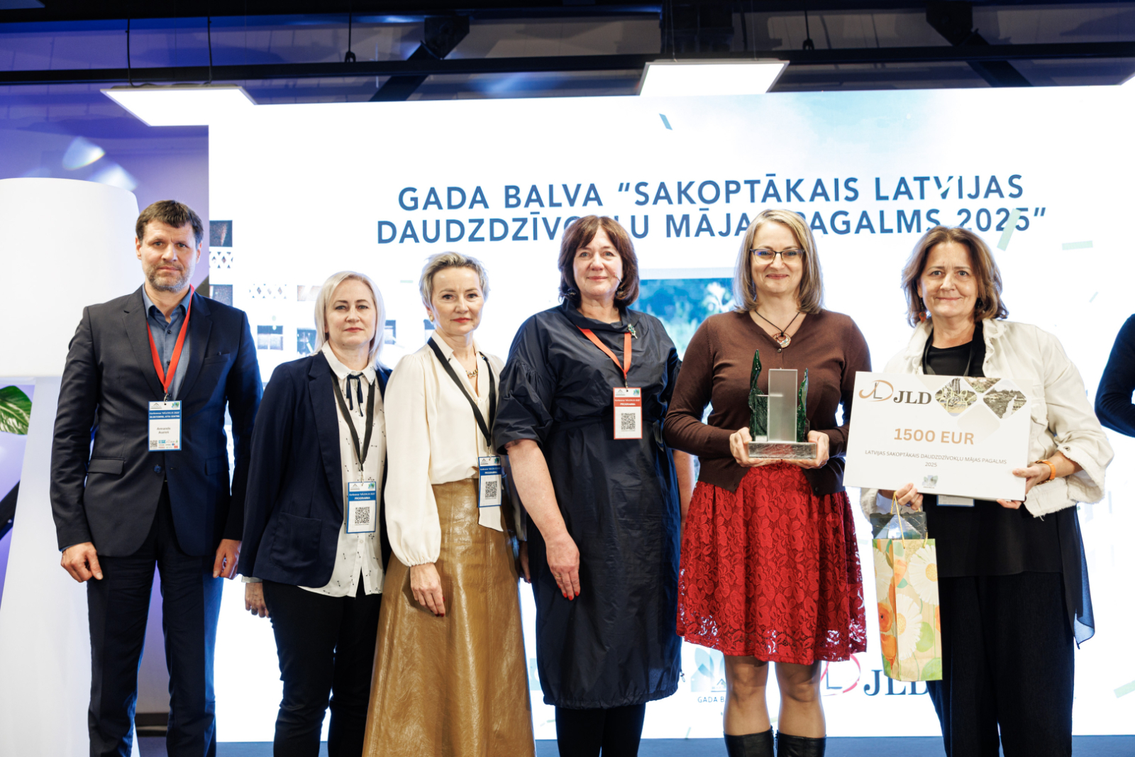 Latvijas sakoptākā pagalma konkursā šogad triumfē Ogres novads un pilsēta