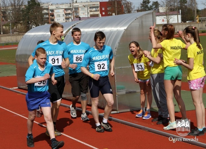 Mūsu soļotājiem uzvaras sacensībās "Aprill – Aprill 2014"