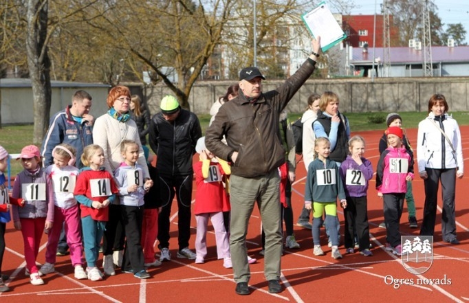Mūsu soļotājiem uzvaras sacensībās "Aprill – Aprill 2014"