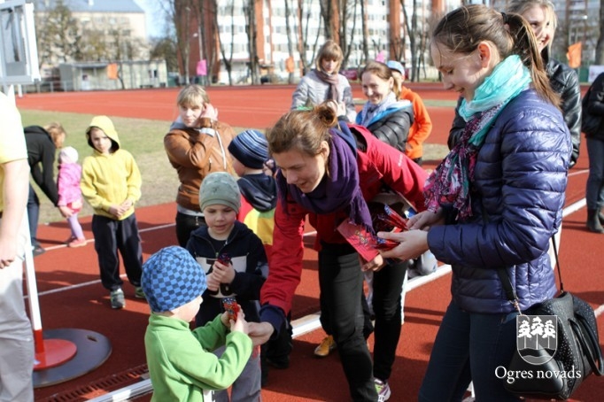 Mūsu soļotājiem uzvaras sacensībās "Aprill – Aprill 2014"