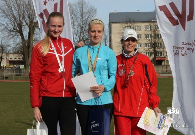 Mūsu soļotājiem uzvaras sacensībās "Aprill – Aprill 2014"
