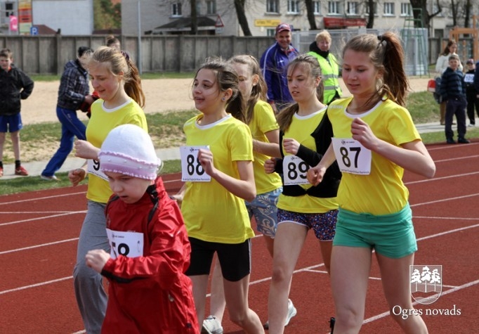Mūsu soļotājiem uzvaras sacensībās "Aprill – Aprill 2014"