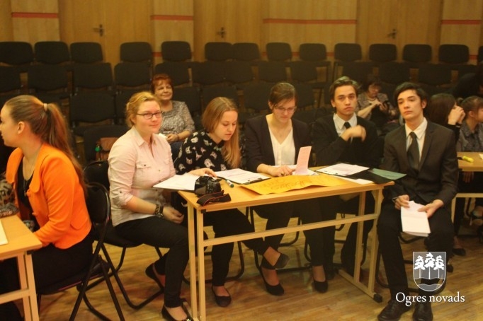 Aspazijas un Raiņa atceres pasākums Ogres Valsts ģimnāzijā