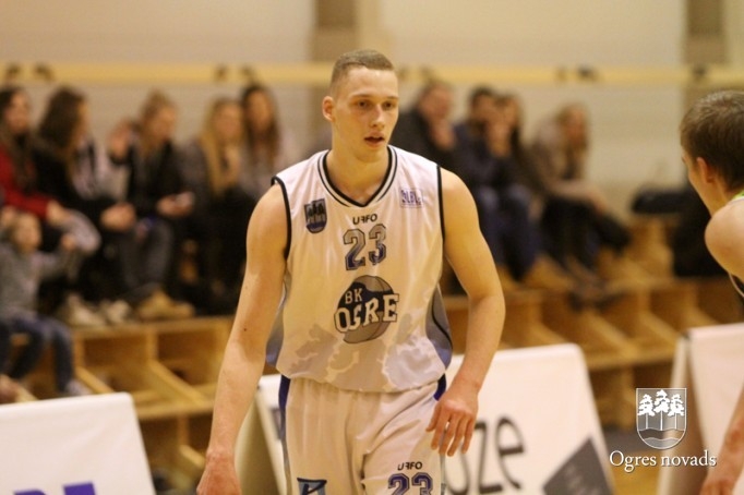 BK "Ogre" rezultatīvā cīņā pieveic bukus