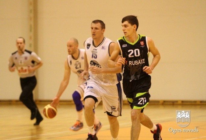 BK "Ogre" rezultatīvā cīņā pieveic bukus