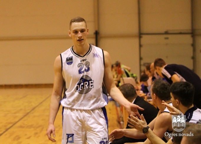 BK "Ogre" rezultatīvā cīņā pieveic bukus