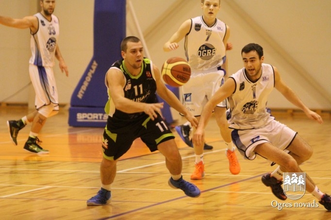 BK "Ogre" rezultatīvā cīņā pieveic bukus
